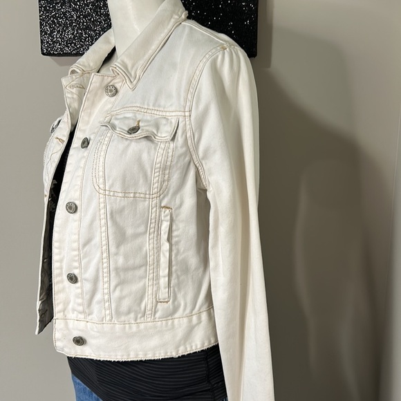 Free People Kiel Wash Off White Denim Jacket Pockets Front Zip Sz S - Picture 7 of 12